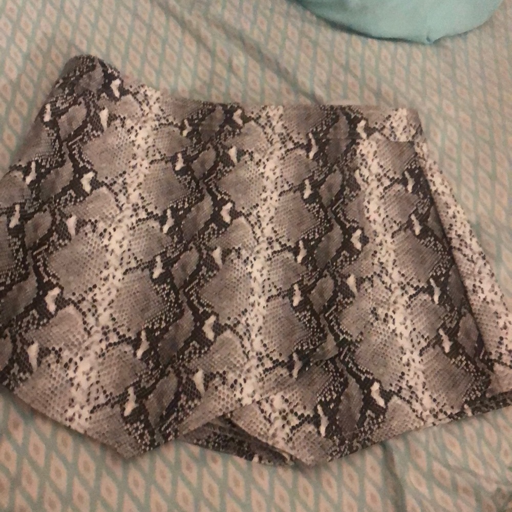 Skort